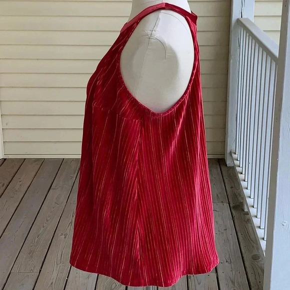 Torrid 2 Red Velvet Goddess Tank Plus 2X 18W 20W High Neck Top Pleated Regency - Picture 6 of 10